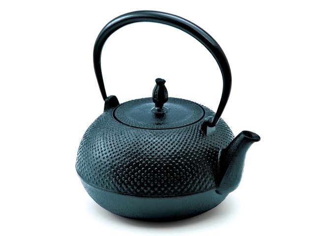 Ikenaga Ironworks: Nambu Cast Iron Tea Kettle Nozomi - Induction Heating (IH) Compatible - yumenet.live