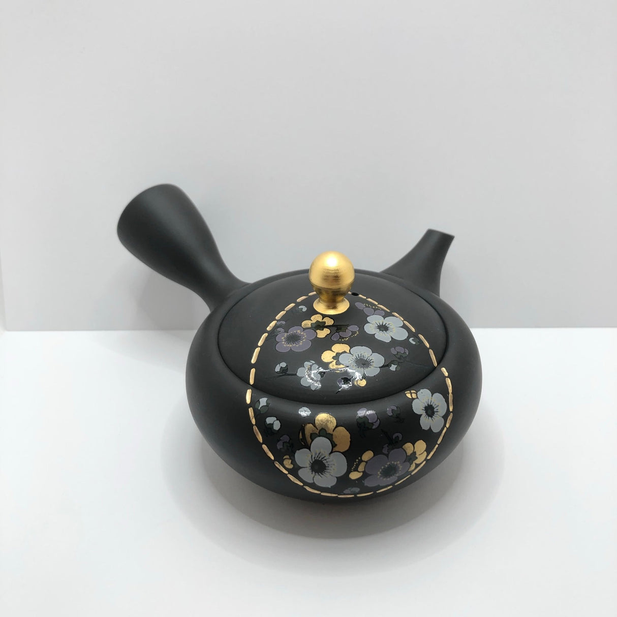 Isobe Ceramics mi123: Tokoname Kyusu Golden Sakura by Shouhou 250 ml 金彩桜 - yumenet.live