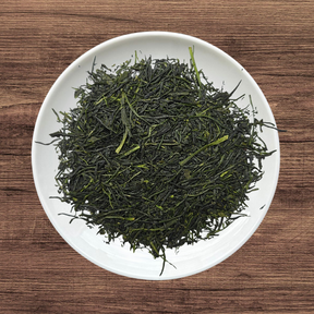 Ikegawa Tea Farm Coop: First Flush Shaded Kochi Sencha (Kabusecha) 池川茶業　一番限定特撰かぶせ茶