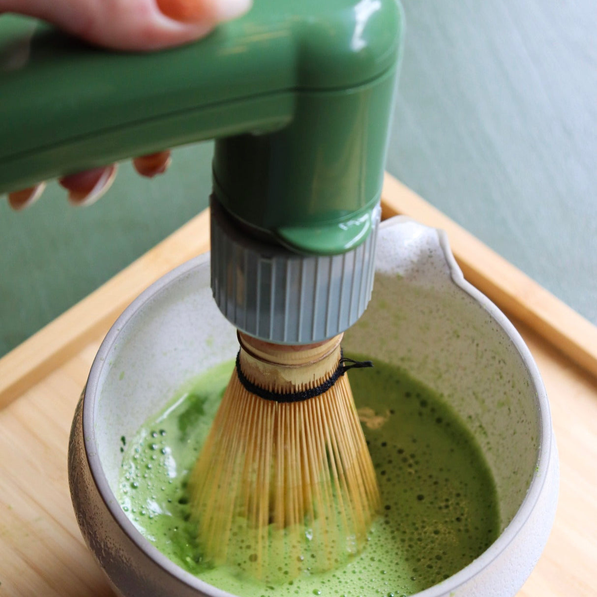 電動茶筅 ツェン（茶楽）