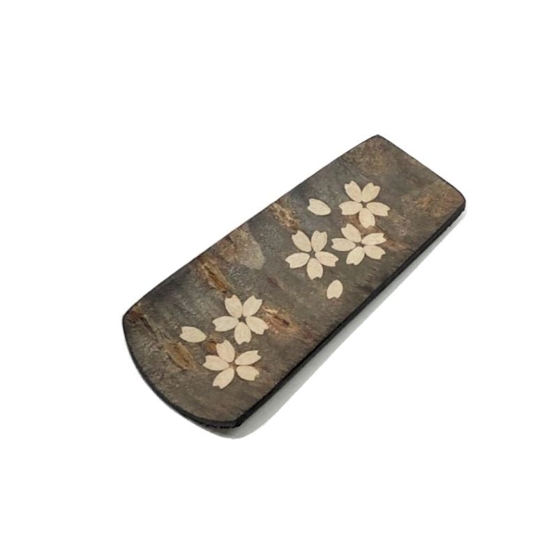 Fujiki Denshiro: Tatami Sakura Bark Tea Scoop Chasaji - Frosted Bark with Sakura たたみ茶箕 霜降皮 散花 - yumenet.live