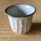 Gotanbayashi Kama: Karatsuyaki Porcelain Yunomi Cup - yumenet.live