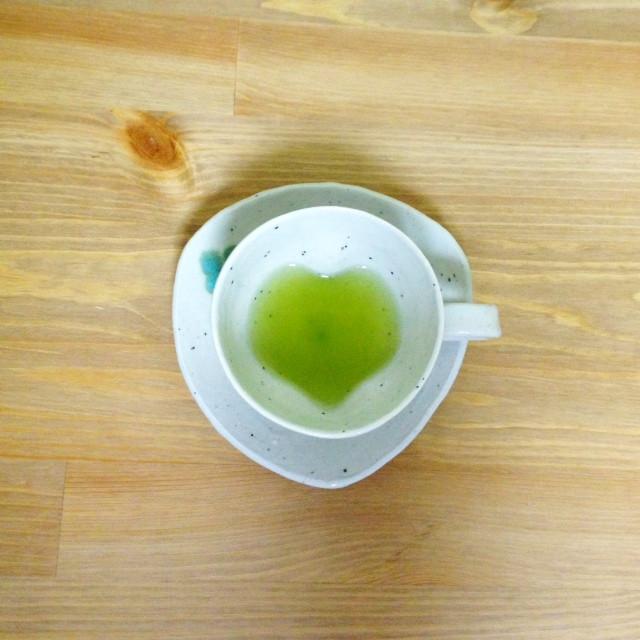 Hiroshi Hirai: Heart Shaped Cup & Saucer Set, Green Accents - yumenet.live