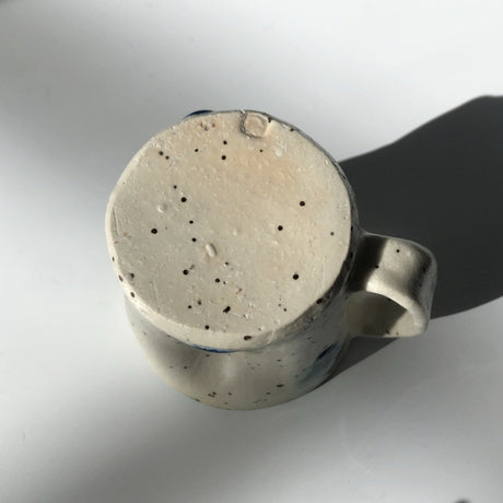 Hiroshi Hirai: Heart Shaped Mug Cup, Green Accents - yumenet.live