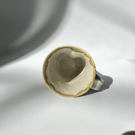 Hiroshi Hirai: Heart Shaped Mug Cup, Yellow Accents - yumenet.live