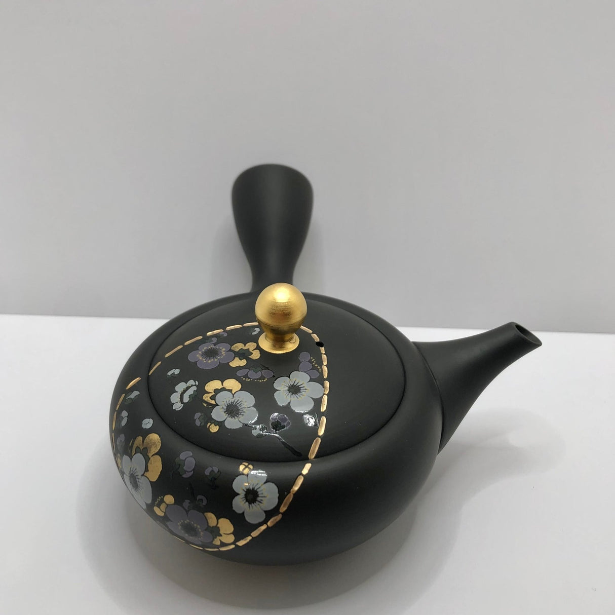 Isobe Ceramics mi123: Tokoname Kyusu Golden Sakura by Shouhou 250 ml 金彩桜 - yumenet.live