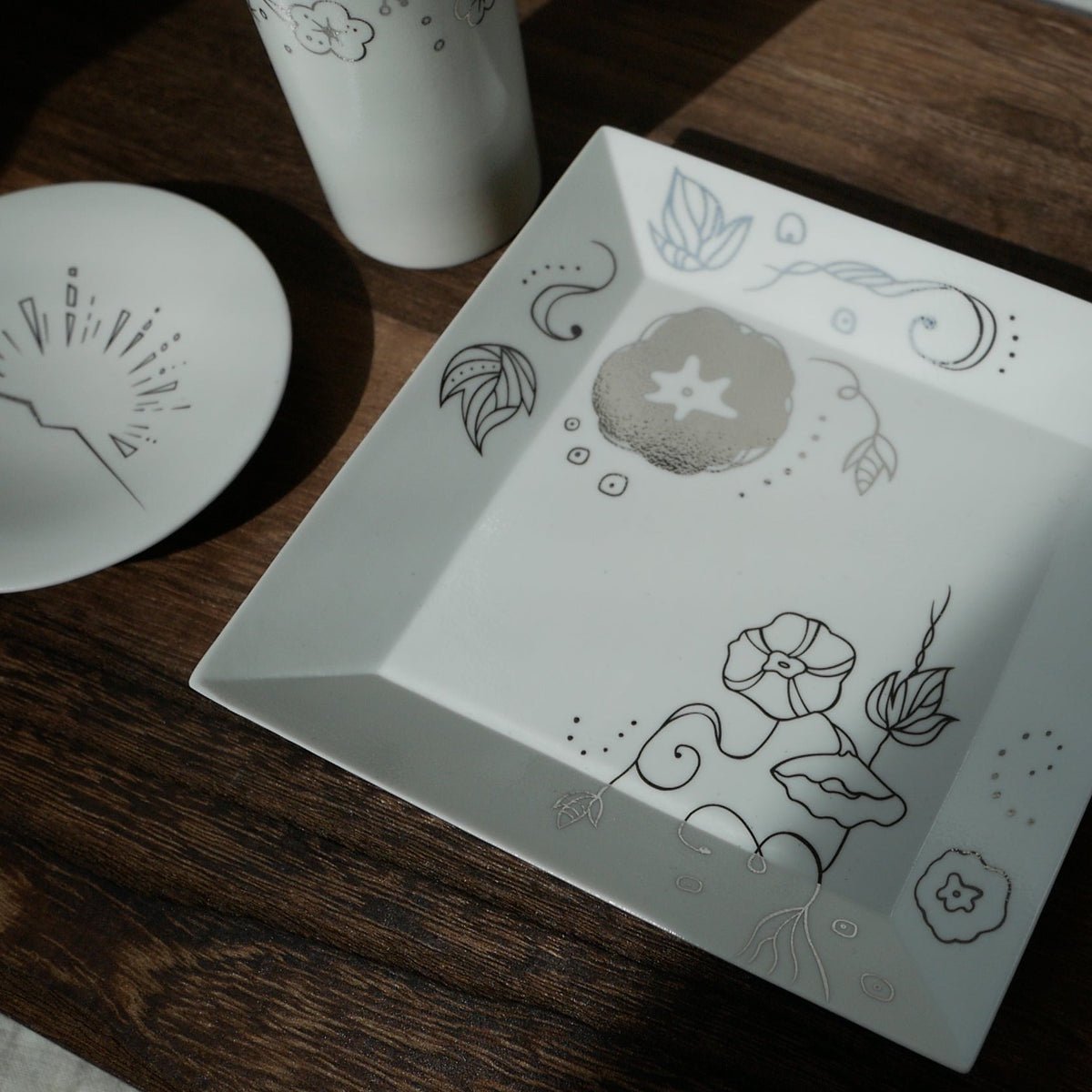 Kamigata Ryugi: Haiku Series Plate Set, Gold - yumenet.live