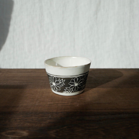 Kaoli Nakamura: Daisy cup - yumenet.live