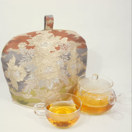 Kimono Sash Tea Cozy #3: Peony (gold lining) by mami.mano - yumenet.live