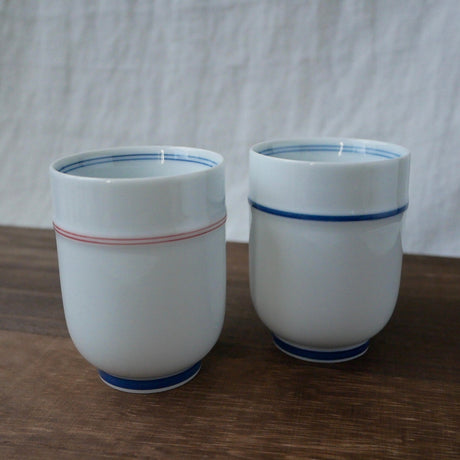 Saikai Ceramics: Blue Trim, White Porcelain Yunomi Tea Cup with Blue Accents 150 ml - yumenet.live