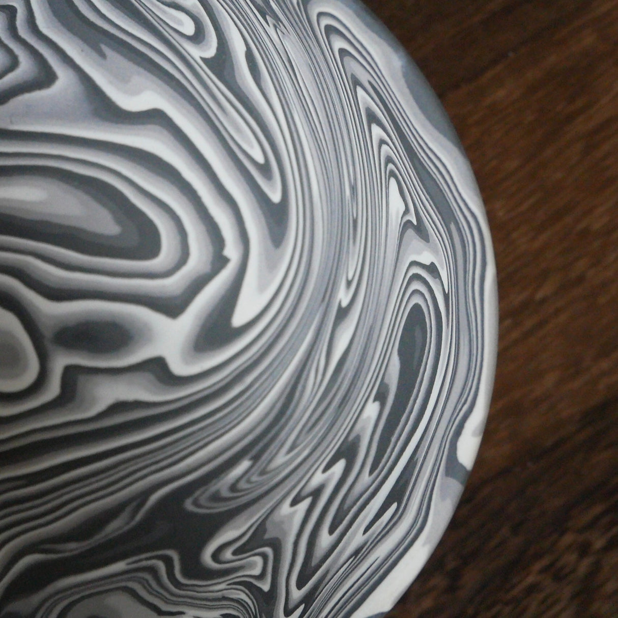Shinro Yamamoto: Marble Porcelain Matcha Bowl 650 - yumenet.live