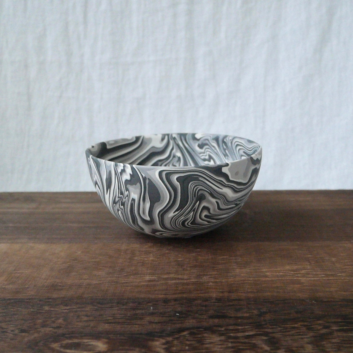 Shinro Yamamoto: Marble Porcelain Matcha Bowl 650 - yumenet.live