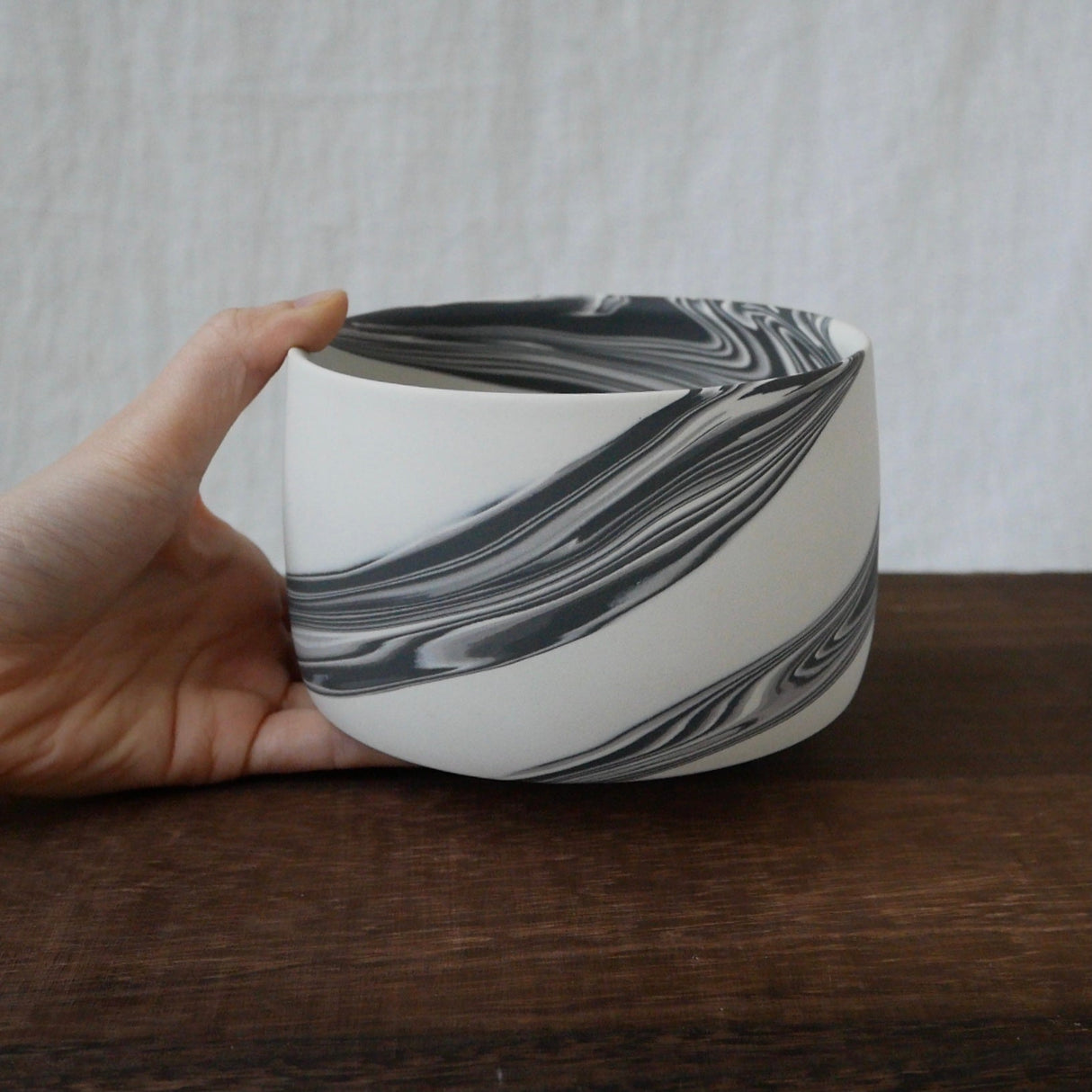 Shinro Yamamoto: Marble Porcelain Matcha Bowl 800 - yumenet.live