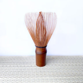 Suikaen Tanimura Yasuburo: Susudake Smoked Bamboo Shin Matcha Whisk 煤竹茶筌 真 - yumenet.live