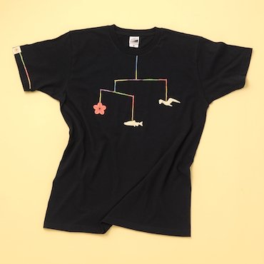 TOHOKU: Hand stitched by Tsunami Survivors Sashiko T-shirts White & Black - yumenet.live