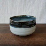 Yamaki Ikai M2034: Toho Blue Yohen Matcha Tea Bowl 唐峰紺窯変抹茶碗 - yumenet.live