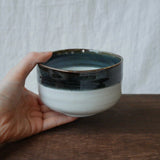 Yamaki Ikai M2034: Toho Blue Yohen Matcha Tea Bowl 唐峰紺窯変抹茶碗 - yumenet.live