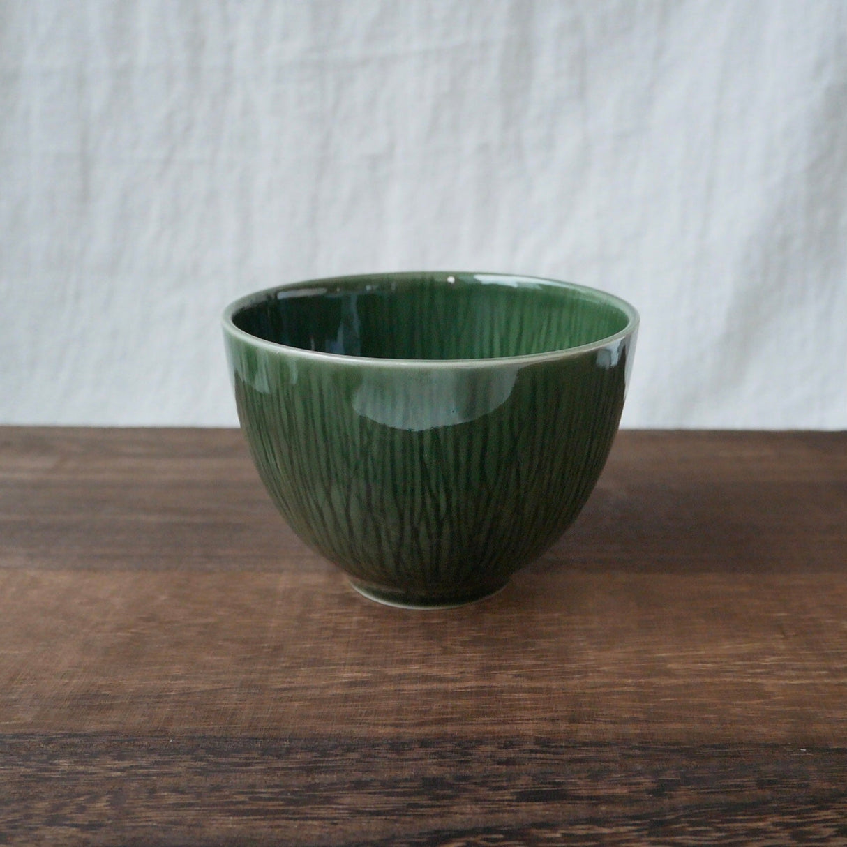 Yamani - Miyama Tableware: "Crease" Matcha Bowl Oribe Green - yumenet.live