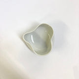 Yamatane: Tea Professional's White Porcelain Cooling Bowl, Yuzamashi - yumenet.live