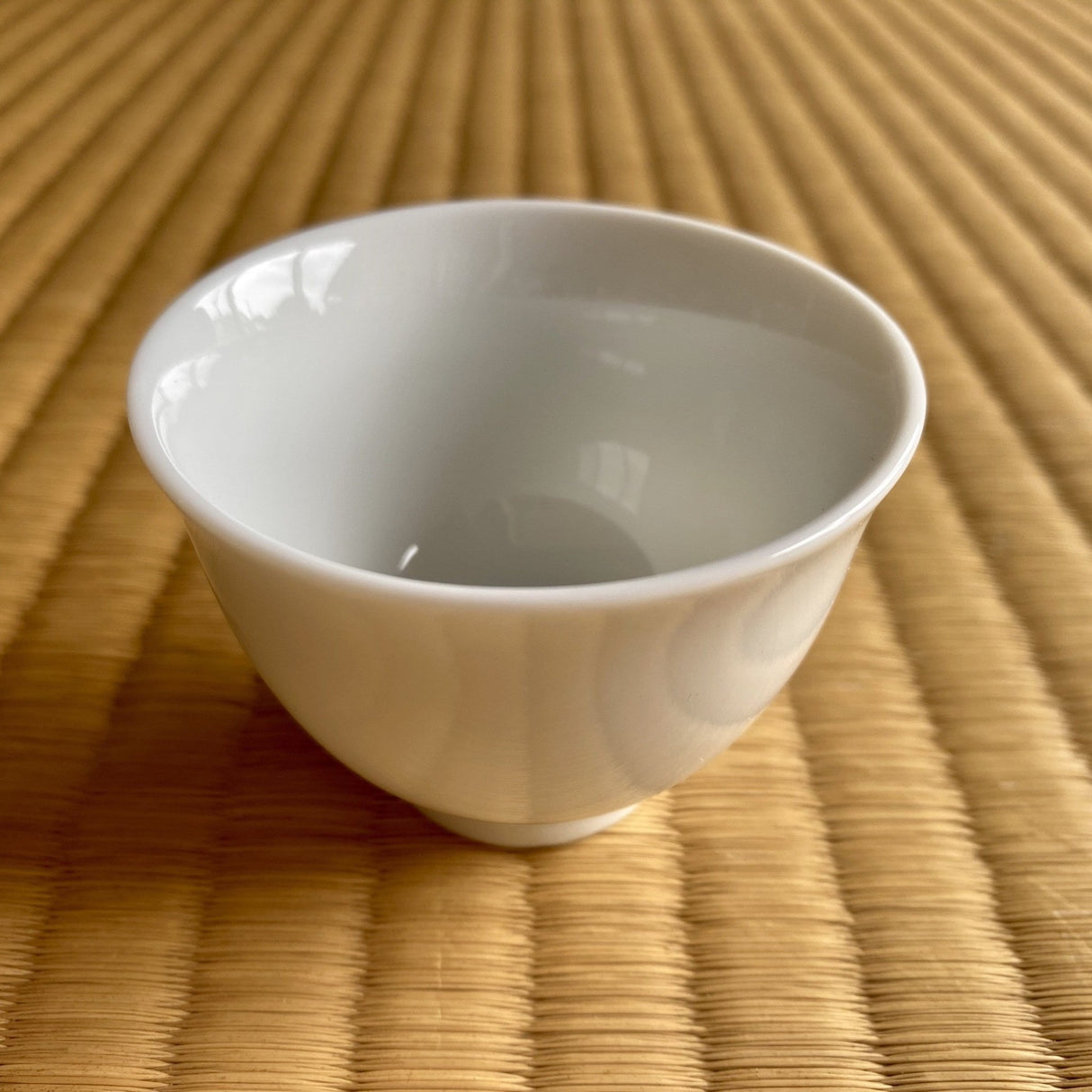 Yamatane: Tea Professional's White Porcelain Tea Cup - Small - yumenet.live